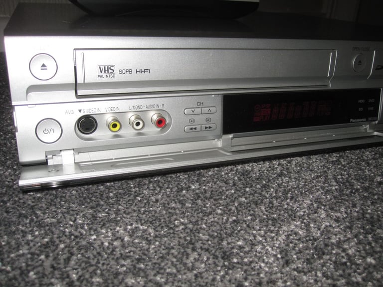 PANASONIC DMR-EX95V COPY TO VHS / DVD / HDD FREEVIEW RECORDER