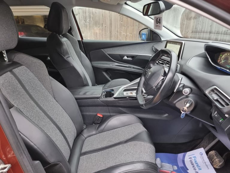 2017 Peugeot 3008 1.2 PureTech Allure SUV 5dr Petrol EAT Euro 6 (s/s) (130 ps) HATCHBACK Petrol A...