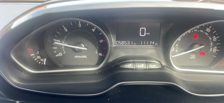 Peugeot, 208, Hatchback, 2016, Manual, 1560 (cc), 5 doors
