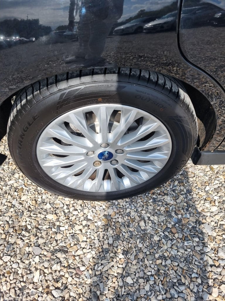 2011 Ford C-Max 1.6 Titanium Euro 5 5dr MPV Petrol Manual