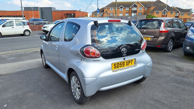 2009 Toyota AYGO 1.0 VVT-i Platinum 3-Door From £2,995 + Retail Package HATCHBACK Petrol Manual