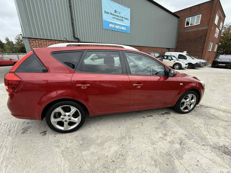 2011 Kia Ceed 1.6 CRDi 3 5dr Auto HPI CLEAR TIMING BELT DONE AT 101K MILES, 2 OWNERS ESTATE Diese...