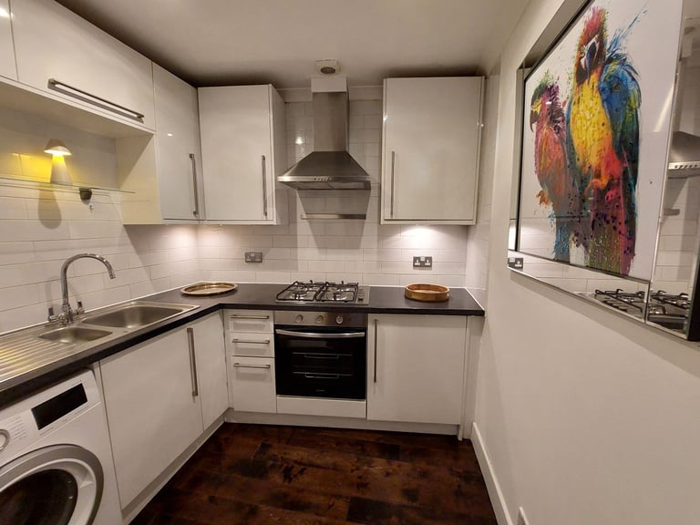 2 Bedroom Fully Furnished Flat to rent in Milngavie 