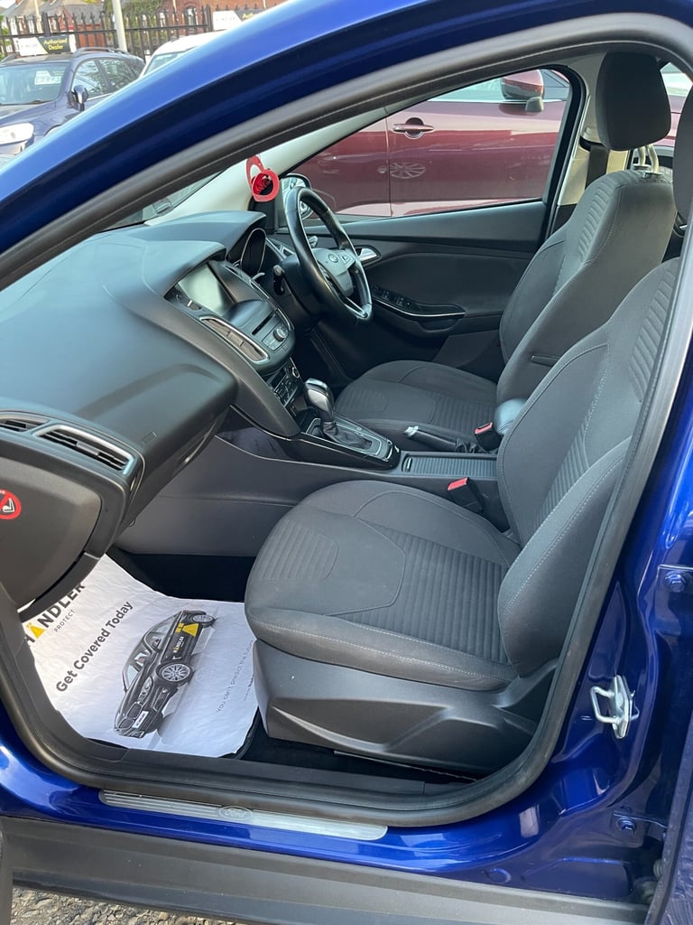 2015 Ford Focus TITANIUM 5-Door Petrol
