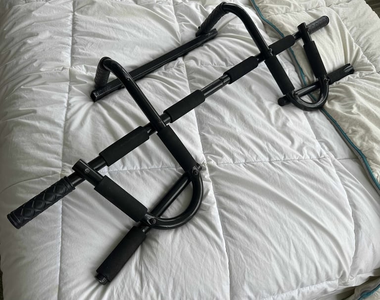 image for Doorway multi grip pull up bar