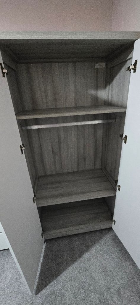 Tutti Bambini Modena Wardrobe & Chest of Drawers Set