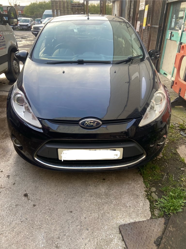 Ford fiesta. Mk7. Black Bonnet.  Breaking spares 