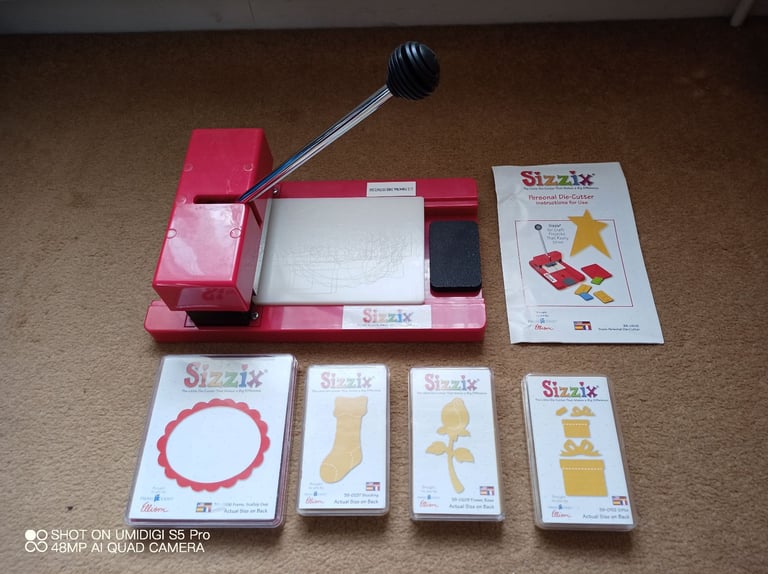 Original Red Sizzix Die Cutting Machine 