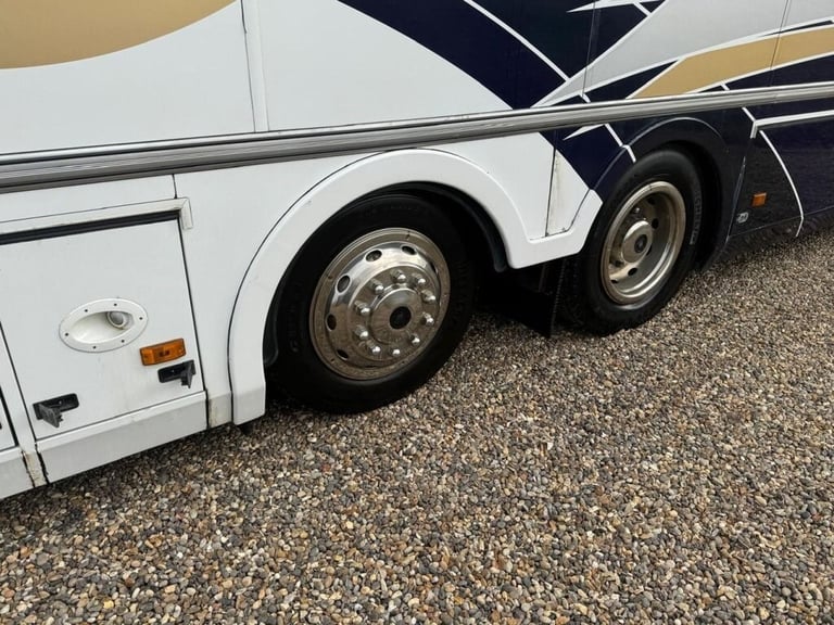 2007 Iveco STRALIS 7 HORSE LEHEL HORSEBOX Diesel Automatic