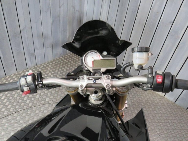 2017 17 BMW S 1000 R