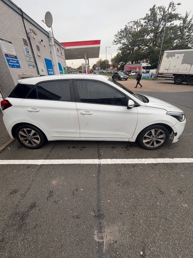 Hyundai, I20, Hatchback, 2017, Manual, 998 (cc), 5 doors