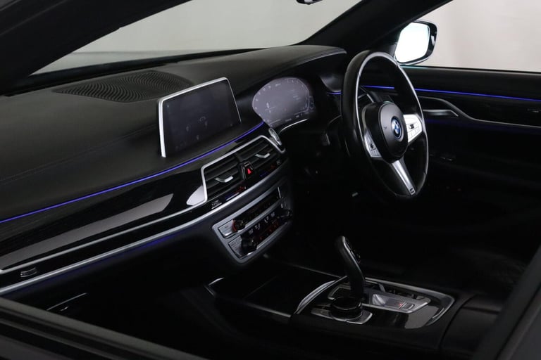 2022 BMW 7 Series 3.0 745Le 12kWh M Sport Auto xDrive Euro 6 (s/s) 4dr SALOON Petrol/Electric Hyb...