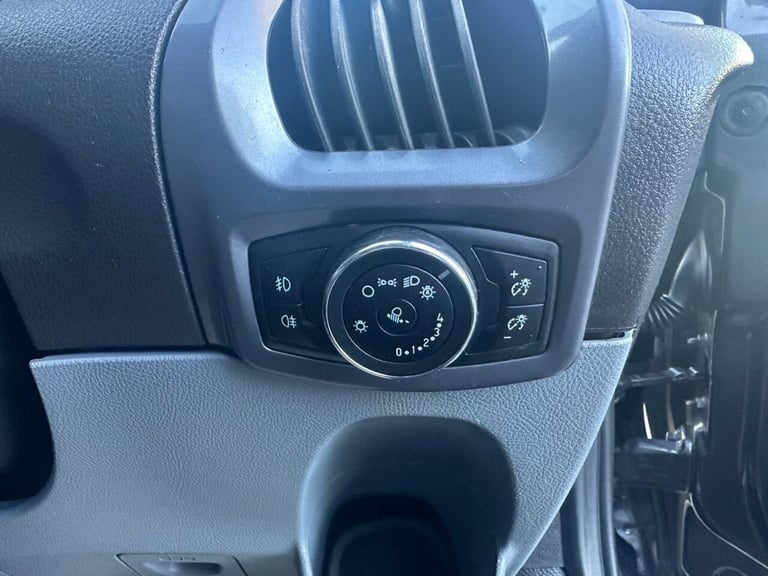 2017 Ford Transit Custom 2.0 TDCi 290 Limited Panel Van 5dr Diesel Manual L1 H2 (157 g/km, 168 bh...