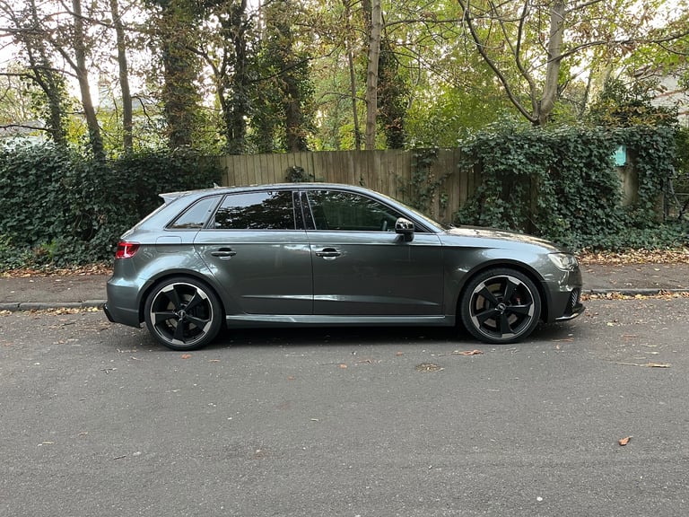 2015 AUDI RS3 SPORTBACK DSG QUATTRO 2.5 TSFI 5dr Daytona grey 