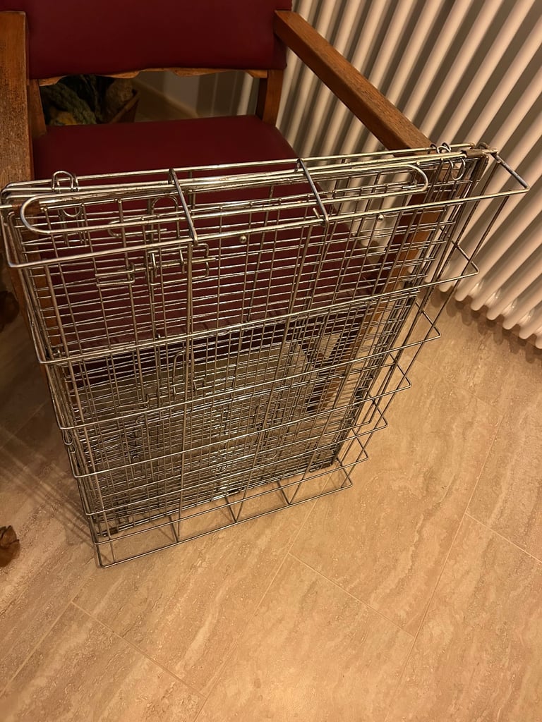 Dog Crate (medium) 