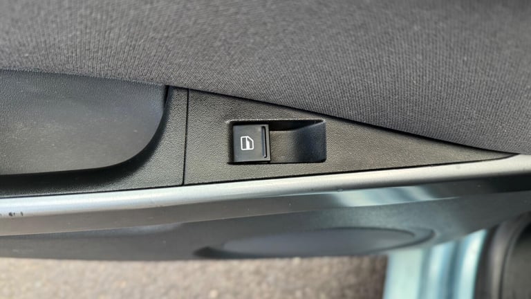 2010 SEAT Leon 2.0 TDI SE Euro 4 5dr HATCHBACK Diesel Manual