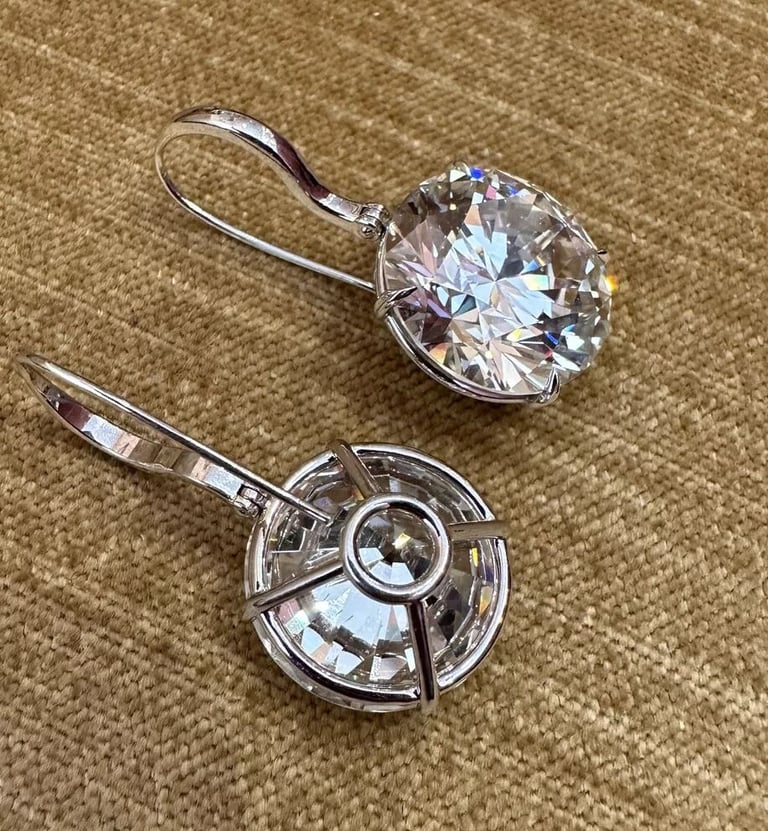 GIA 20.63 & 21.17 cts Round Brilliant Diamond Drop Earrings in 18k White Gold