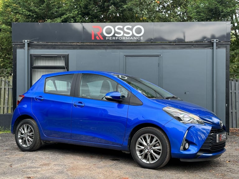 2017 Toyota Yaris 1.5 VVT-i Icon Tech Euro 6 5dr HATCHBACK Petrol Manual