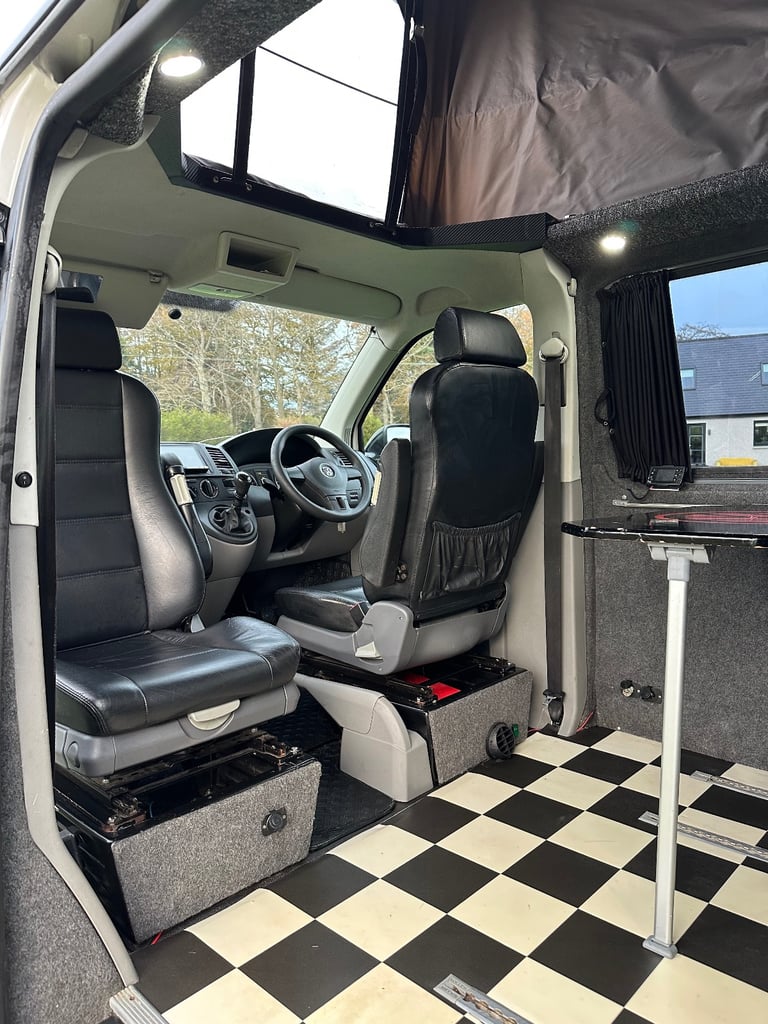 Volkswagen, 4motion 4X4, Transporter, VW  Camper van, 2010, 1968 (cc)
