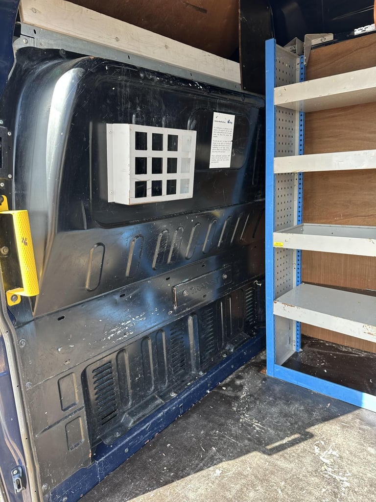 2013 Ford Transit 2.2 TDCi 350 Panel Van 3dr Diesel Manual FWD L2 H3 (209 g/km, 123 bhp) Panel Va...