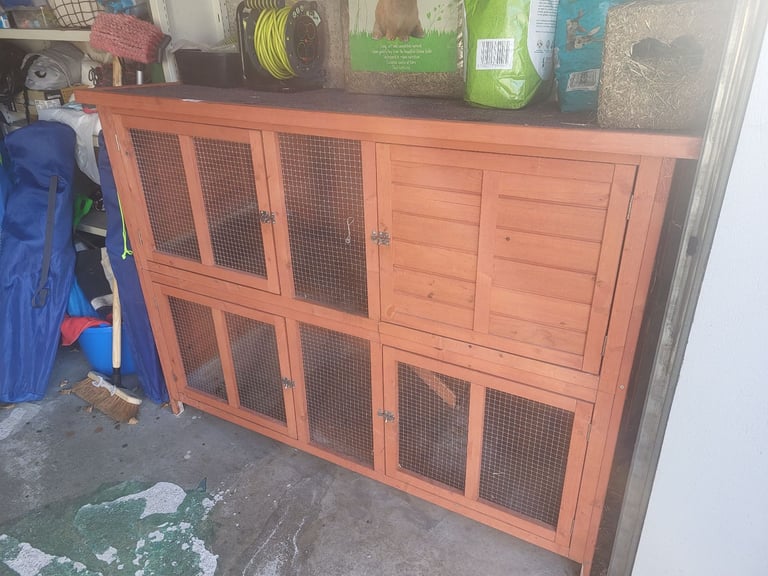 Rabbit hutch and Accessories 