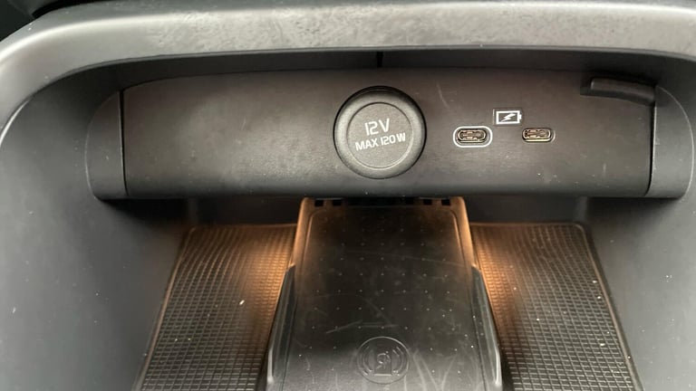 2024 Volvo XC40 Ultra B3 Mild hybrid ESTATE Petrol/Electric Hybrid Automatic