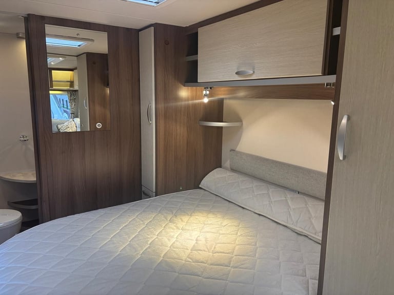2019 VENUS 570-4, LIGHT WEIGHT FIXED BED, ONE OWNER, MOVER, ............NOW SOLD