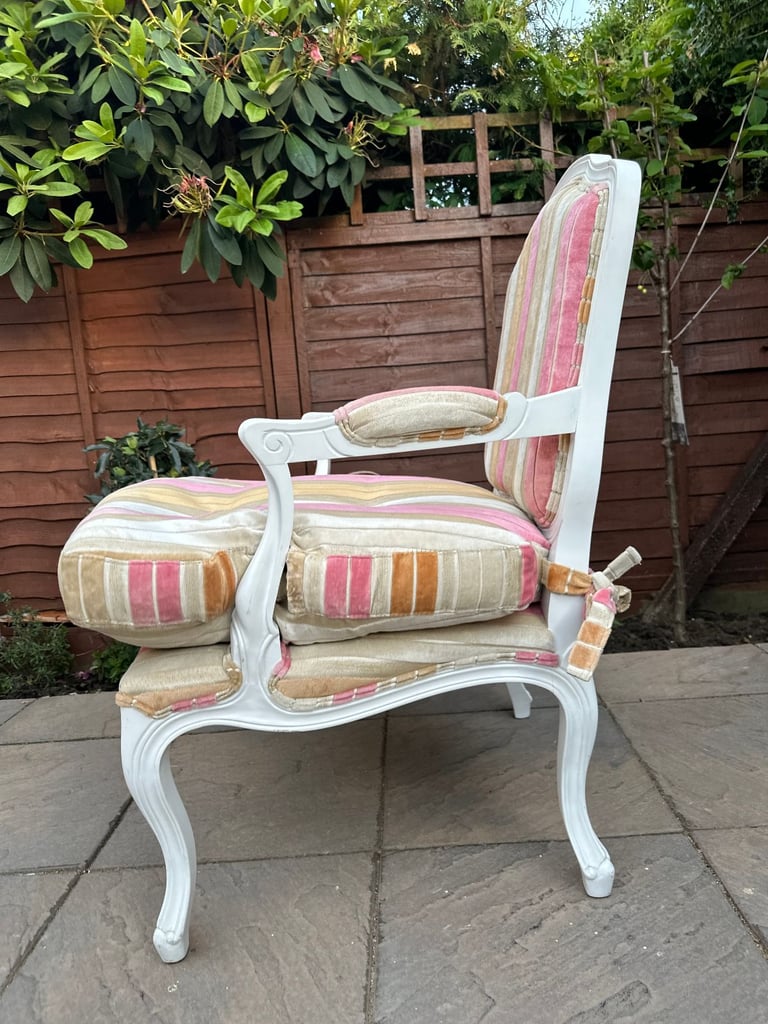 Elegant French Louis XVI Style Fabric Armchair - Great Condition