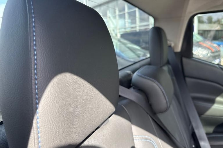 2021 Nissan Navara N-Guard AUTO 2.3 dCi Euro 6 190 ps 4x4 Double Cab Pick Up, NATIONWIDE DELIV Pi...