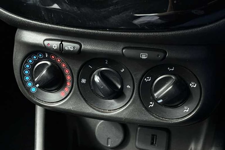2019 Vauxhall Corsa 1.4i ecoTEC SRi Nav Hatchback 3dr Petrol Manual Euro 6 (90 ps) Hatchback Petr...