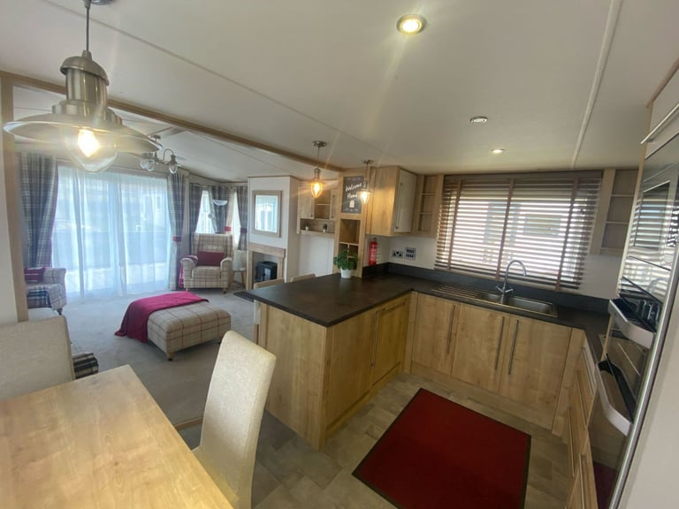 Luxury static caravan holiday home lodge at Swainby Country Park - All year access