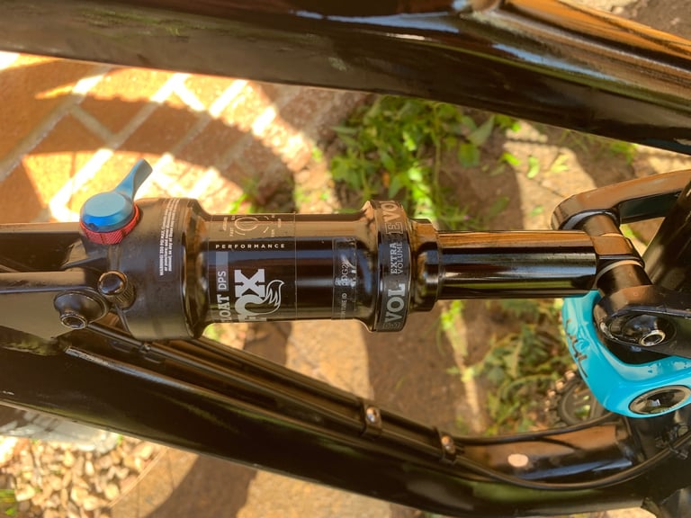 YT Jeffsy mountain bike 