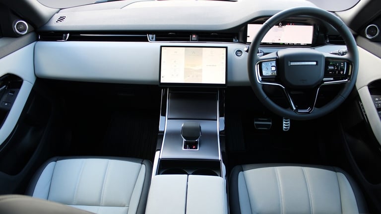 2025 Land Rover Range Rover Evoque 1.5 P270e Dynamic SE 5dr Auto SUV Hybrid Automatic