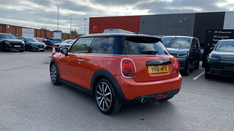 2018 MINI Hatch 1.5 Cooper Hatchback 3dr Petrol Steptronic Euro 6 (s/s) (136 ps) Hatchback Petrol...