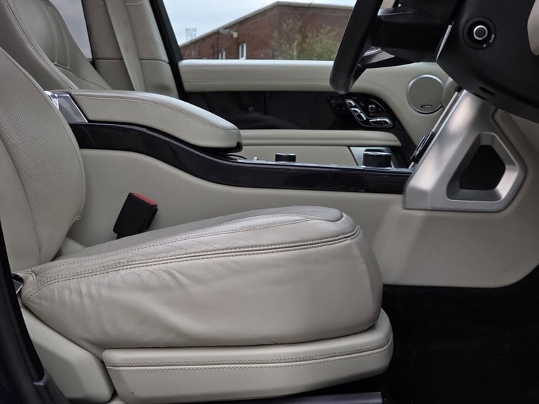 2019 Land Rover Range Rover 5.0 P525 V8 Autobiography SUV 5dr Petrol Auto 4WD Euro 6 (s/s) (525 p...