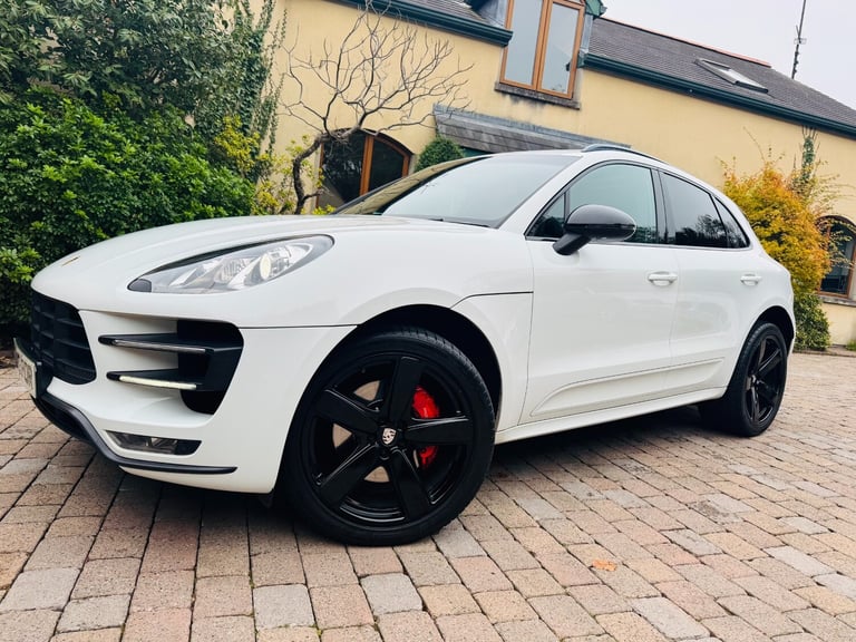 image for Porsche MACAN TURBO  - STUNNING MEGA SPEC - bmw mercedes audi jaguar 4x4 SUV PX 