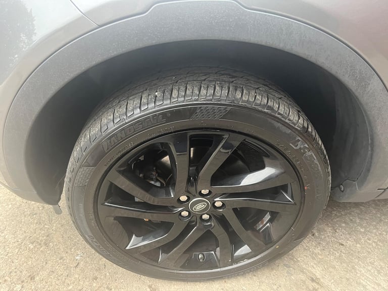 2018 Land Rover Discovery Sport 2.0 TD4 HSE Black Auto 4WD Euro 6 (s/s) 5dr ESTATE Diesel Automatic