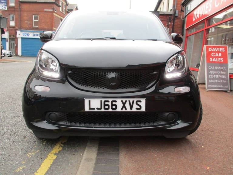 2016 smart fortwo 0.9 Turbo Black Edition 2dr Auto COUPE PETROL Automatic