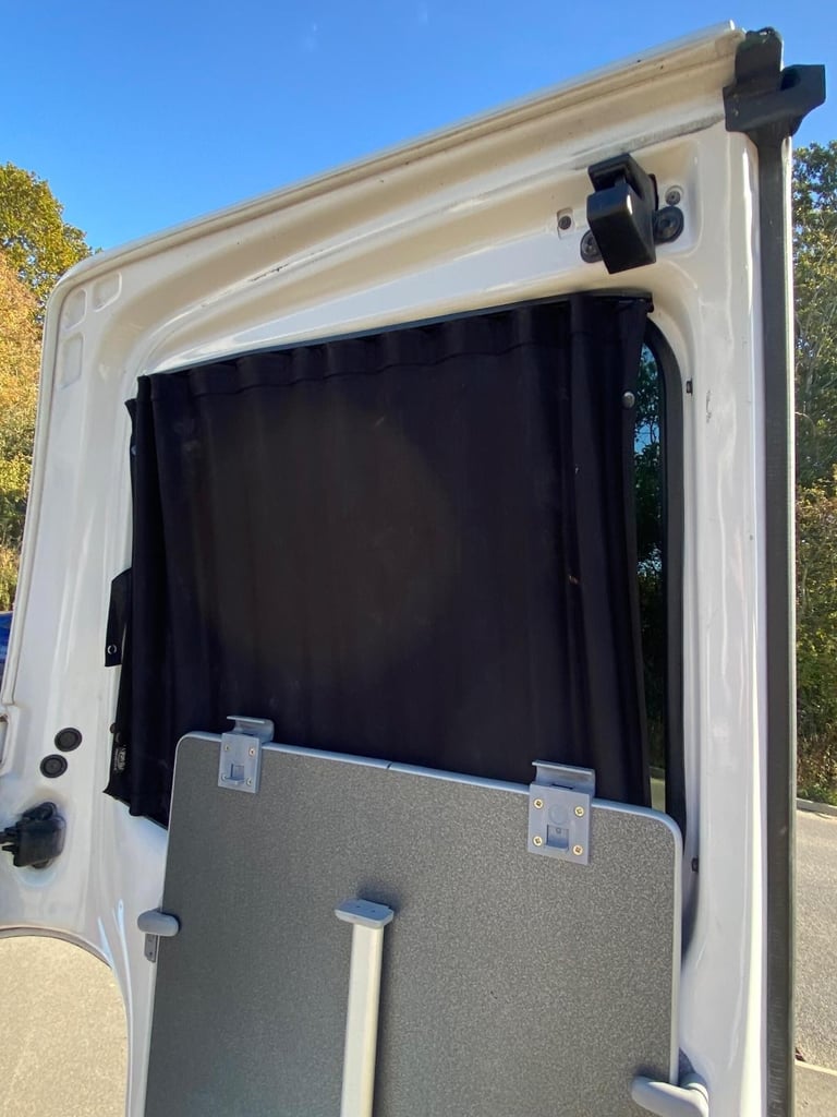 2010 Volkswagen Transporter 5 Belts, 4 Berth Campervan