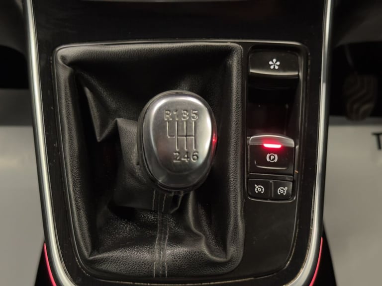 2019 Renault Grand Scenic 1.7 Blue dCi Signature MPV 5dr Diesel Manual Euro 6 (s/s) (120 ps) MPV ...