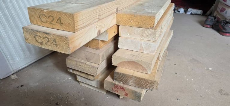 17x C24 Structural Wooden Timber Joists 2x6"