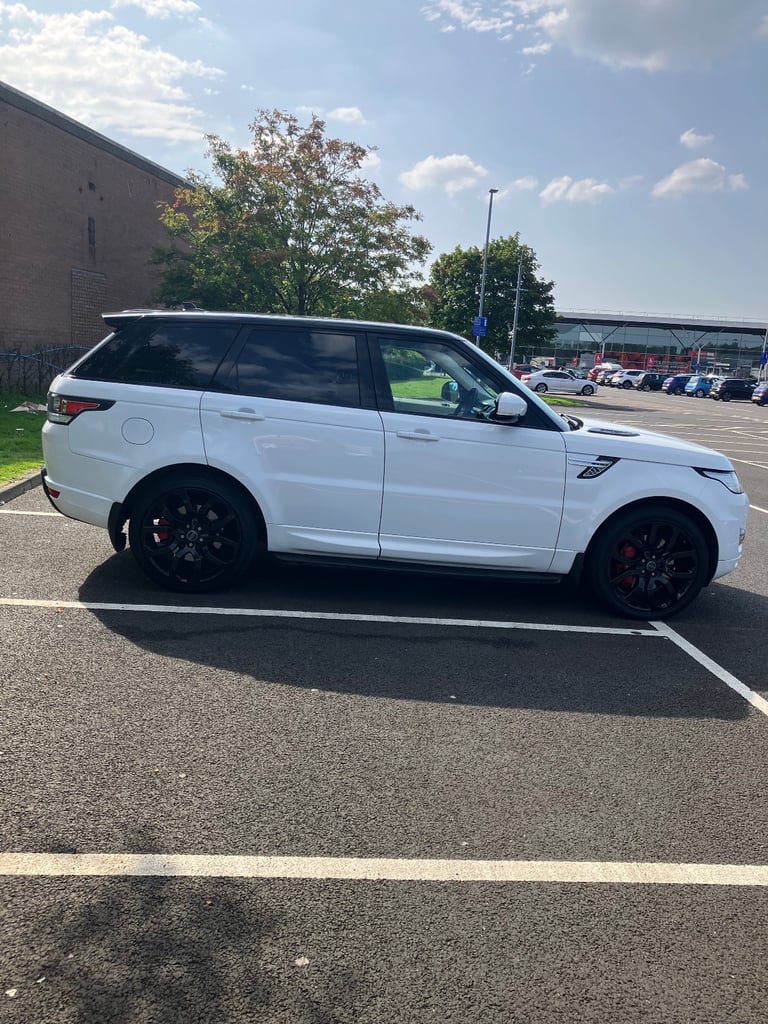 image for RE -Advertised due to time waste r: Rover sport HSE  plate included and sale
