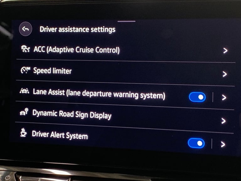 2022 Volkswagen ID.3 Pro Performance 58kWh Family Hatchback 5dr Electric Auto (204 ps) - LED - R ...