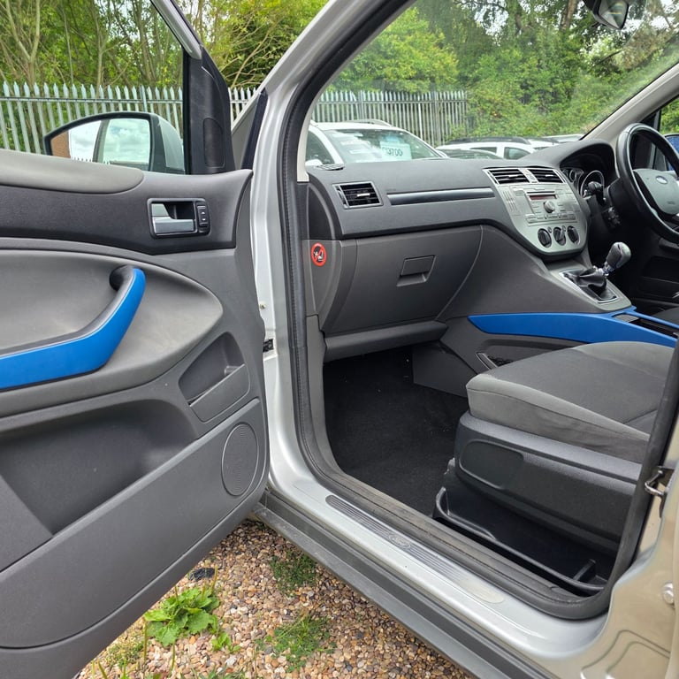 FORD KUGA ZETEC 2.0 DIESEL 140 BHP 4X4 MODEL YEAR 2009 HPi CLEAR EXCELENT CONDITION 12 MONTHS MOT!!!