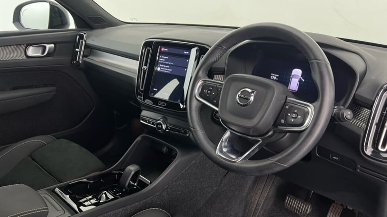 2024 Volvo XC40 Plus, B3 Mild hybrid, Petrol, Dark Estate Petrol Automatic