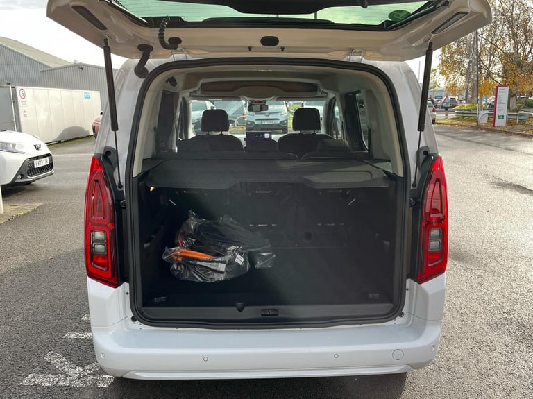 2024 Toyota PROACE CITY Verso 100kW Design L1 50kWh 5dr Auto MPV ELECTRIC Automatic