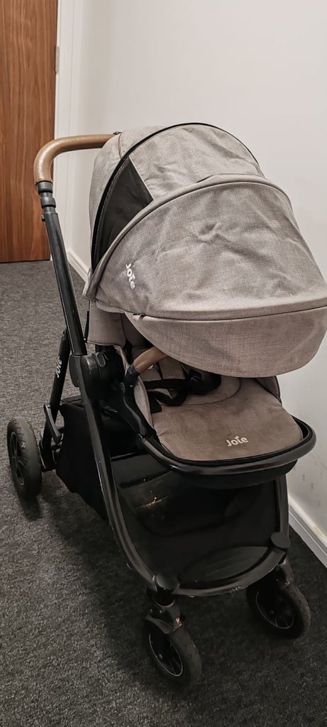 TRIO baby car seat(with ISO fix), baby pram toddler stroller (rain cover included)