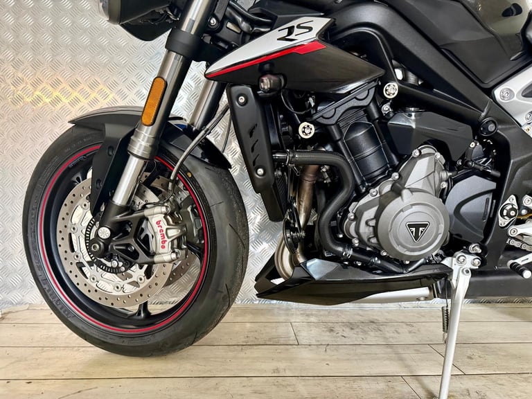 TRIUMPH STREET TRIPLE RS 765, 2018, ONLY 1 OWNER & 911 MILES!! FSH, SUPERB COND