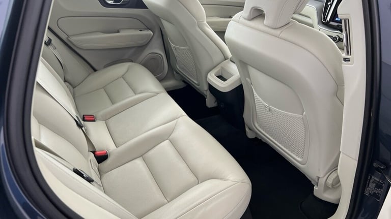 2023 Volvo XC60 Core, B5 AWD Mild hybrid, Petrol Estate Petrol Automatic