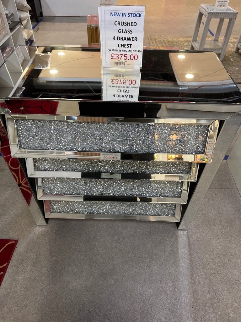 CRUSHED GLASS 4 drawer chest of drawers 